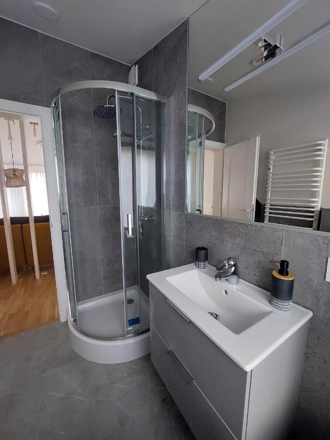 Maple Park Apartment Kaunas Ngoại thất bức ảnh
